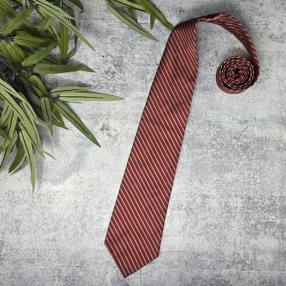 Brooks Brothers | Classic Red Green Blue Diagonal Striped Mens Tie Pure Silk